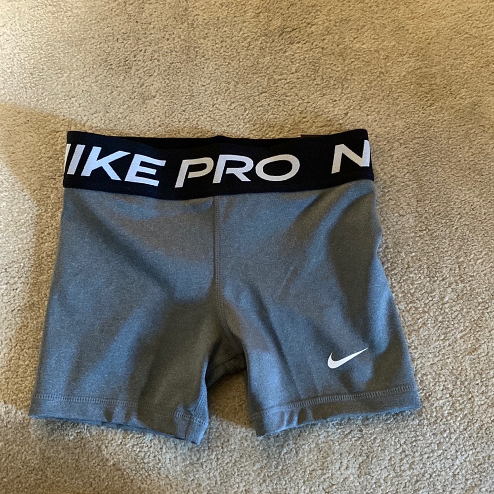 Nike girls small pros
